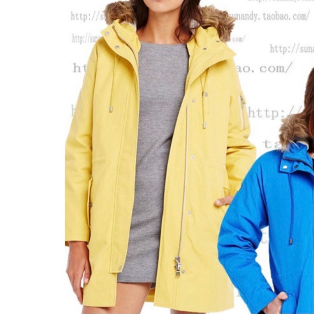 Armani Exchange Sporty Down Coat (Honey Gold)